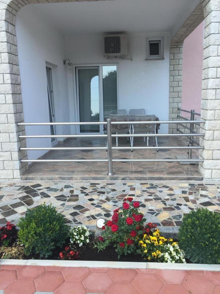 Villa Baldi -Apartmani Danny Tar-Vabriga Exterior foto