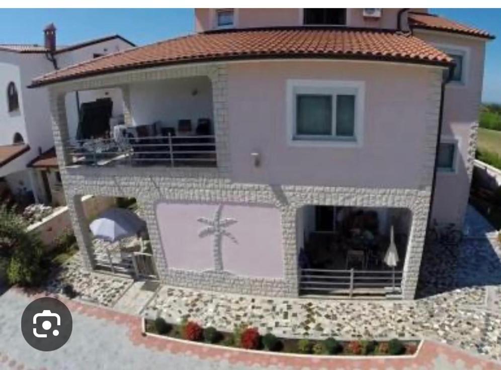 Villa Baldi -Apartmani Danny Tar-Vabriga Exterior foto