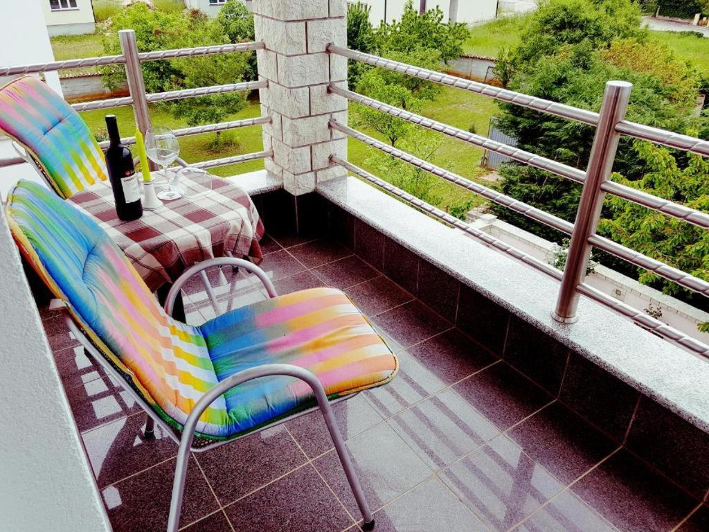 Villa Baldi -Apartmani Danny Tar-Vabriga Exterior foto