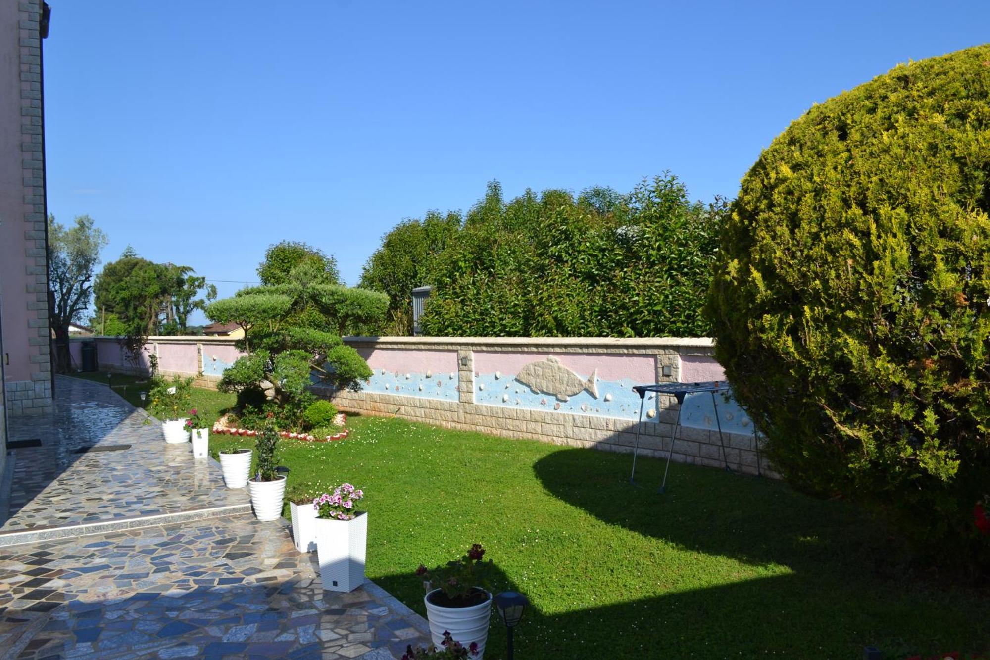 Villa Baldi -Apartmani Danny Tar-Vabriga Exterior foto