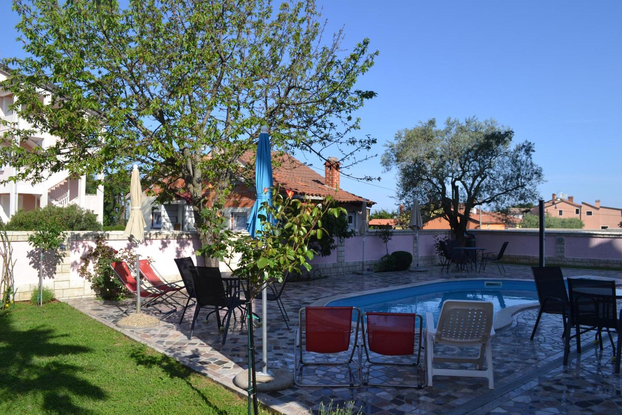 Villa Baldi -Apartmani Danny Tar-Vabriga Exterior foto